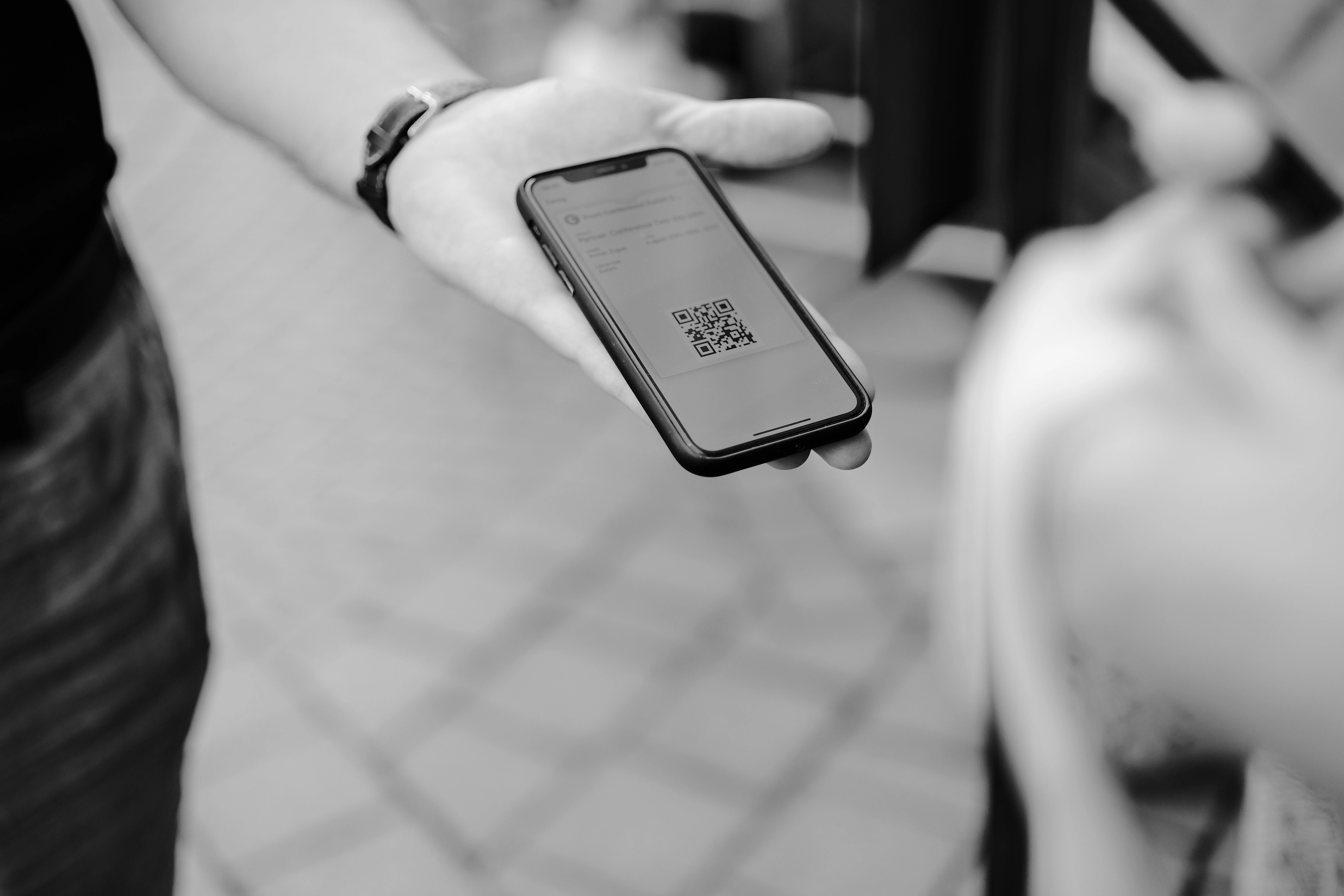 WiFi QR code card for easy guest network access